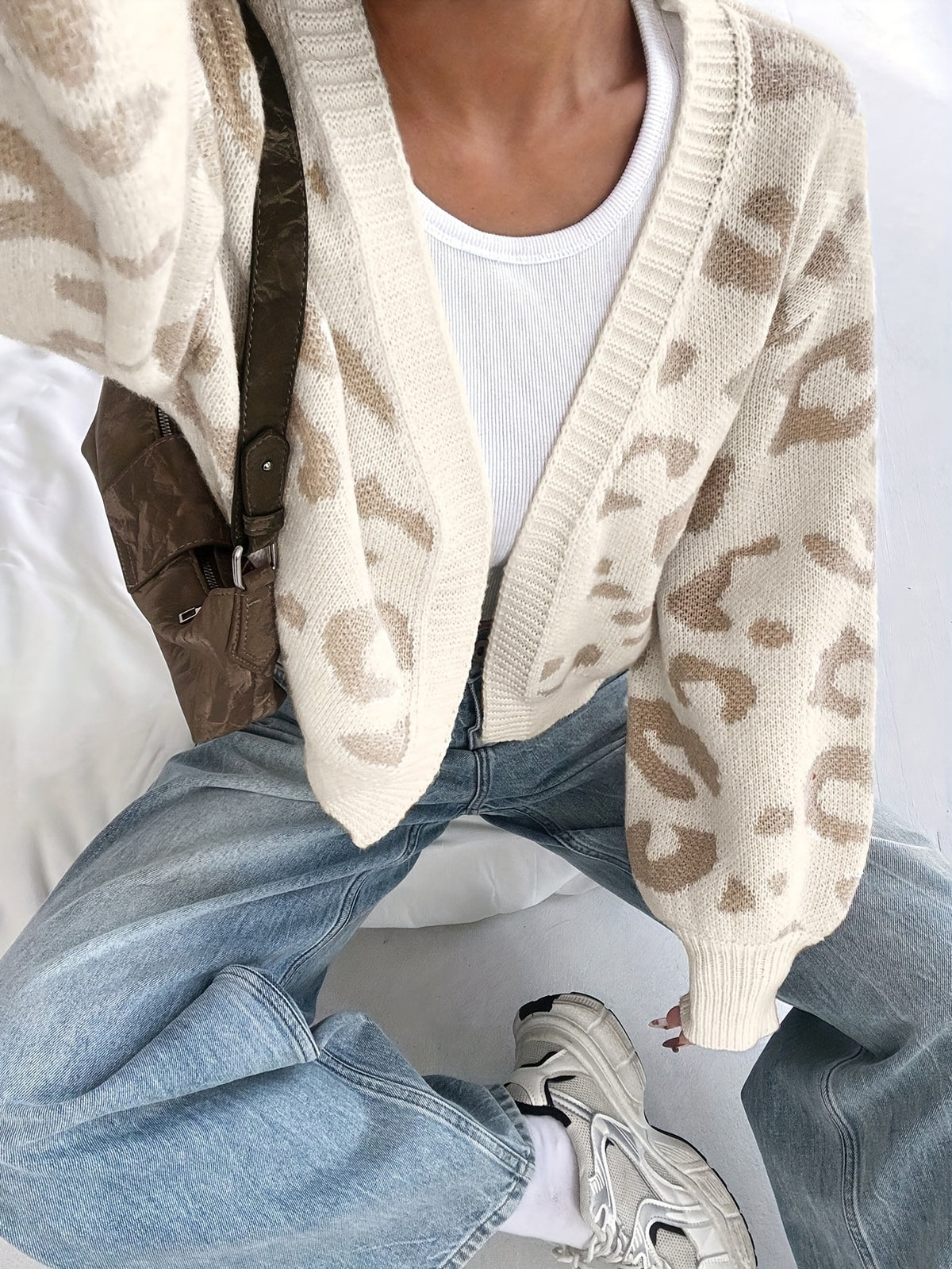 Leopard Jacquard Cropped V-Neck Cardigan