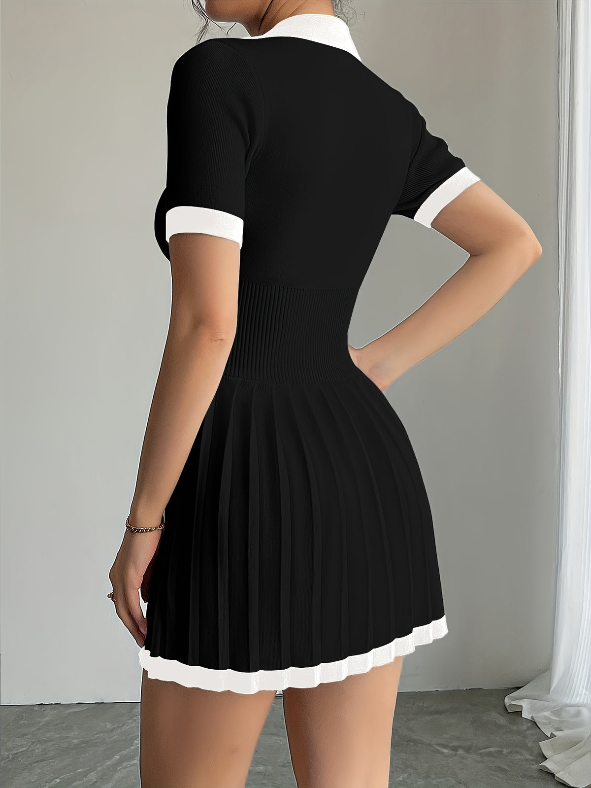 Contrast Trim Polo Collar Pleated Knit Dress