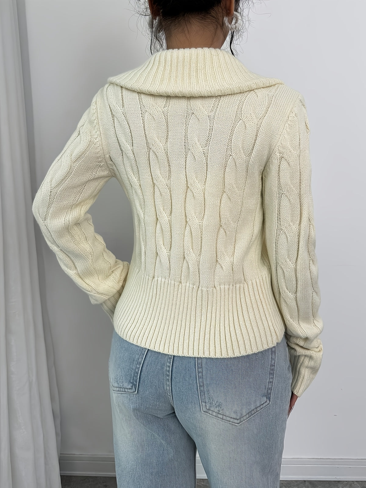 Cable Knit Zip-Up Cardigan