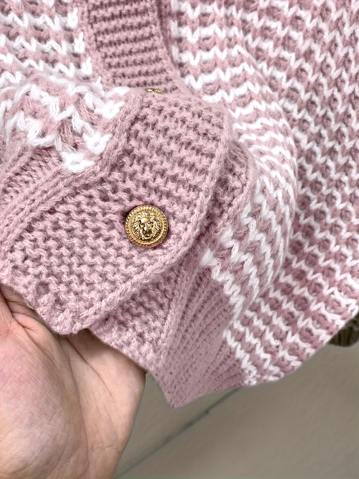 Chunky Two Tone V-Neck Cardigan