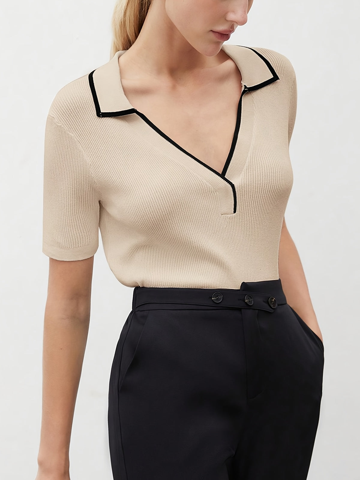 Contrast Trim Polo Collar Knit Top